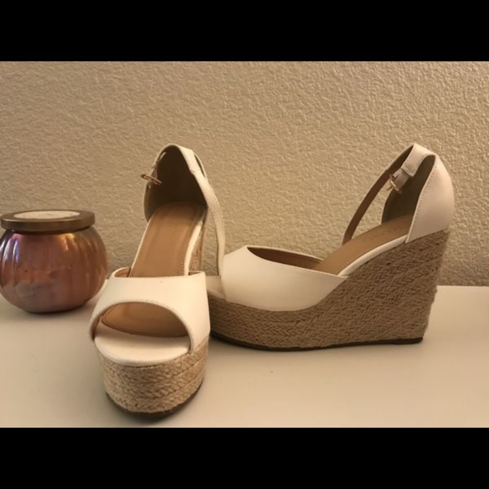 White Espadrille Wedges 🌤